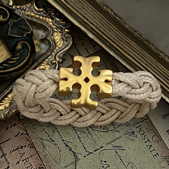 TORY BURCH • Rolled Gold Fisherman’s Ivory Bracelet - Picture 5 of 5